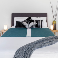Extra wide Conni bed pad with Tuck ins - Teal Blue